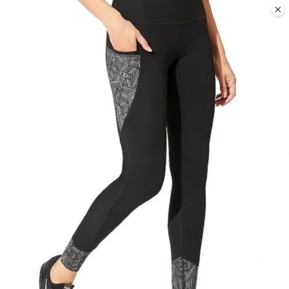 Athleta Womens Size XS Reflective‎ Relay Tight Athletic Leggings Black 457433